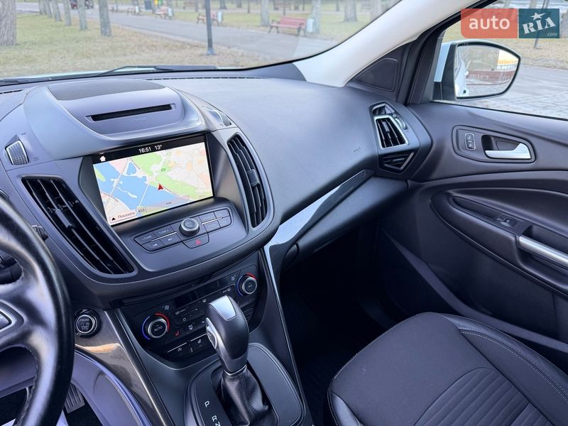 Позашляховик / Кросовер Ford Kuga 2019 в Києві