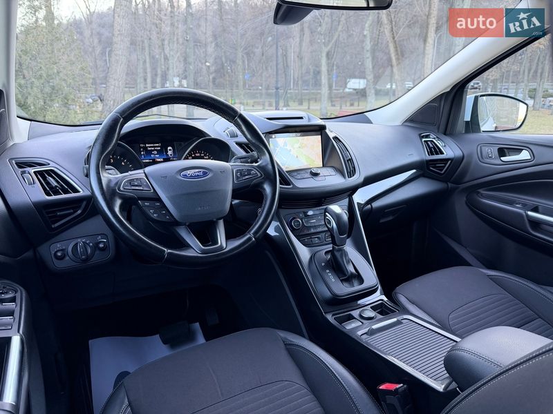 Позашляховик / Кросовер Ford Kuga 2019 в Києві