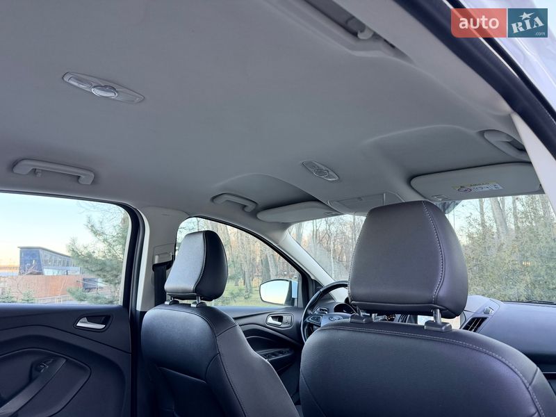 Позашляховик / Кросовер Ford Kuga 2019 в Києві