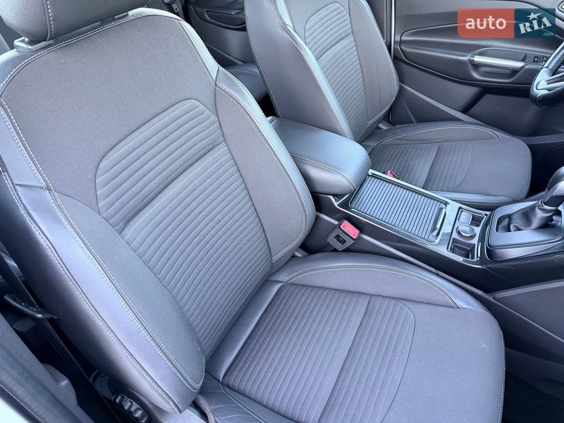 Позашляховик / Кросовер Ford Kuga 2019 в Києві