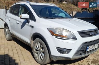Внедорожник / Кроссовер Ford Kuga 2011 в Сваляве