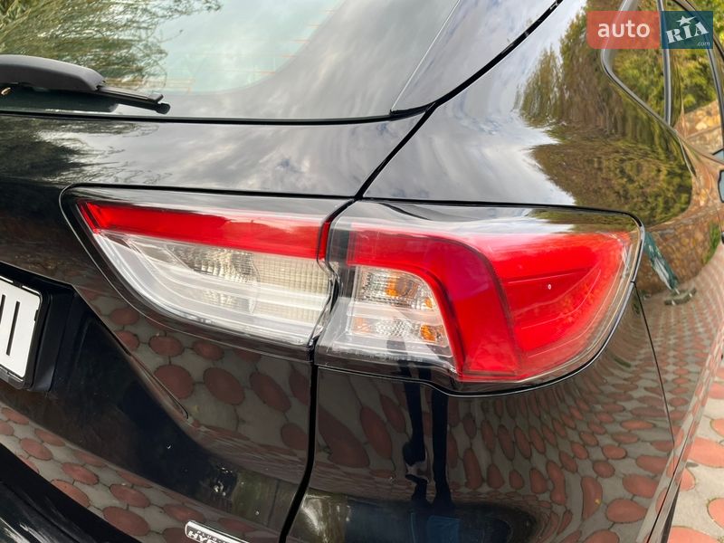 Внедорожник / Кроссовер Ford Kuga 2021 в Виннице