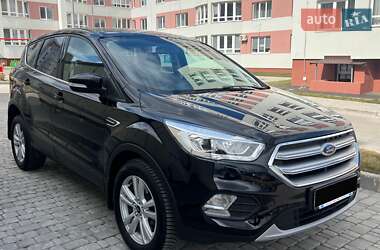 Внедорожник / Кроссовер Ford Kuga 2018 в Виннице
