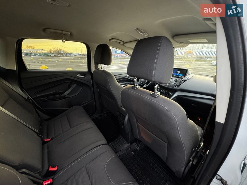 Позашляховик / Кросовер Ford Kuga 2014 в Києві фото 11 Позашляховик / Кросовер Ford Kuga 2014 в Києві