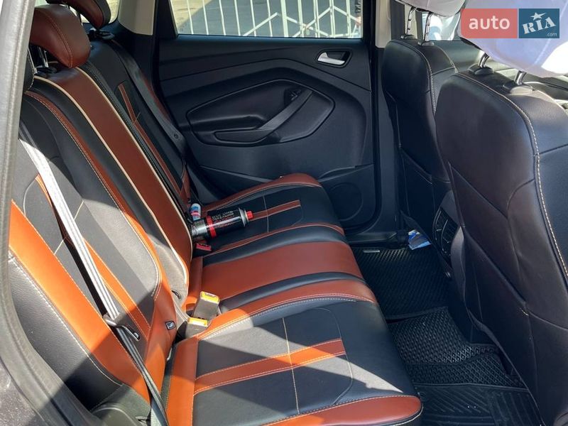 Позашляховик / Кросовер Ford Kuga 2016 в Світловодську
