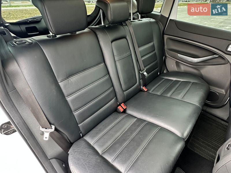 Позашляховик / Кросовер Ford Kuga 2011 в Білогородці