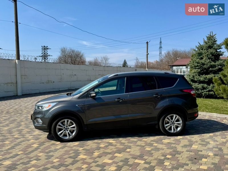 Позашляховик / Кросовер Ford Kuga 2017 в Дніпрі фото 3 Позашляховик / Кросовер Ford Kuga 2017 в Дніпрі
