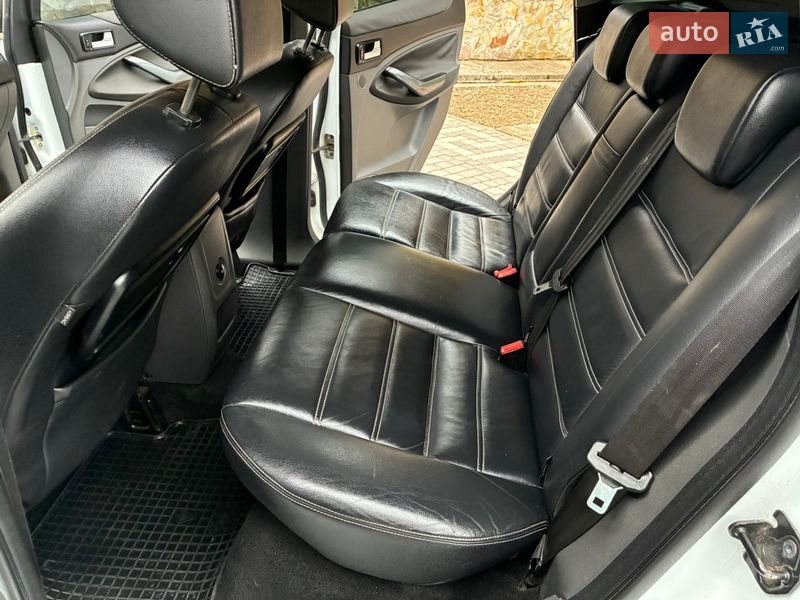 Внедорожник / Кроссовер Ford Kuga 2010 в Тячеве