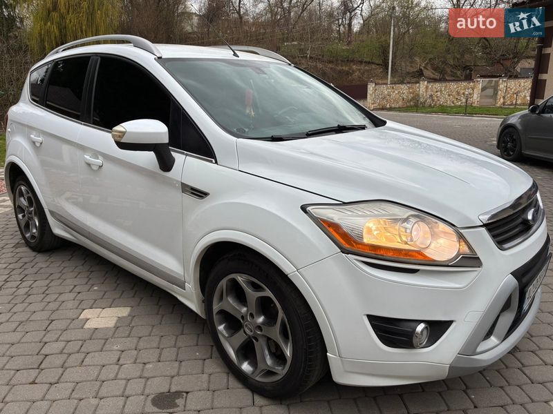 Внедорожник / Кроссовер Ford Kuga 2010 в Тячеве