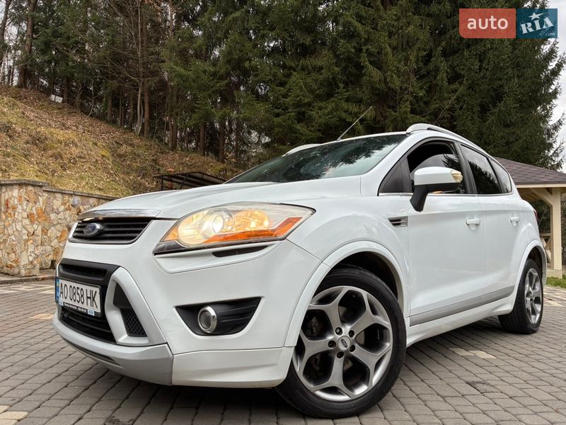Внедорожник / Кроссовер Ford Kuga 2010 в Тячеве