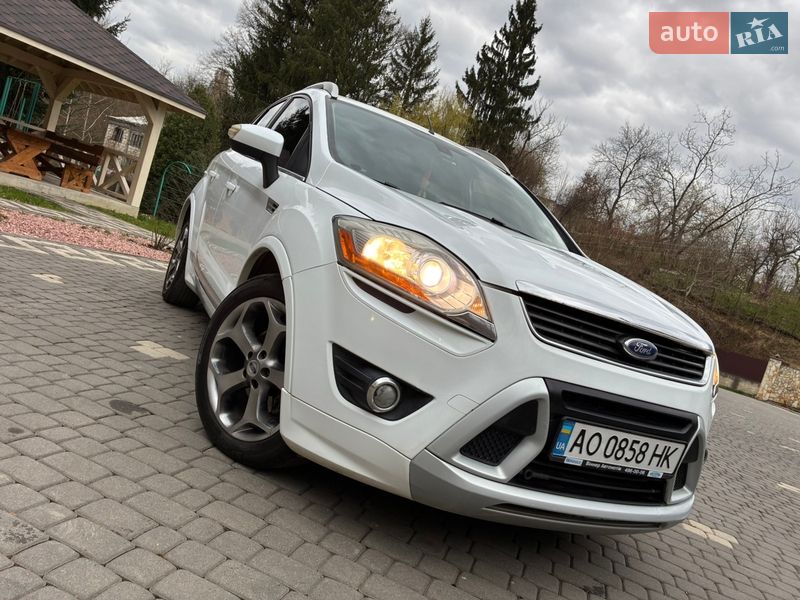Внедорожник / Кроссовер Ford Kuga 2010 в Тячеве
