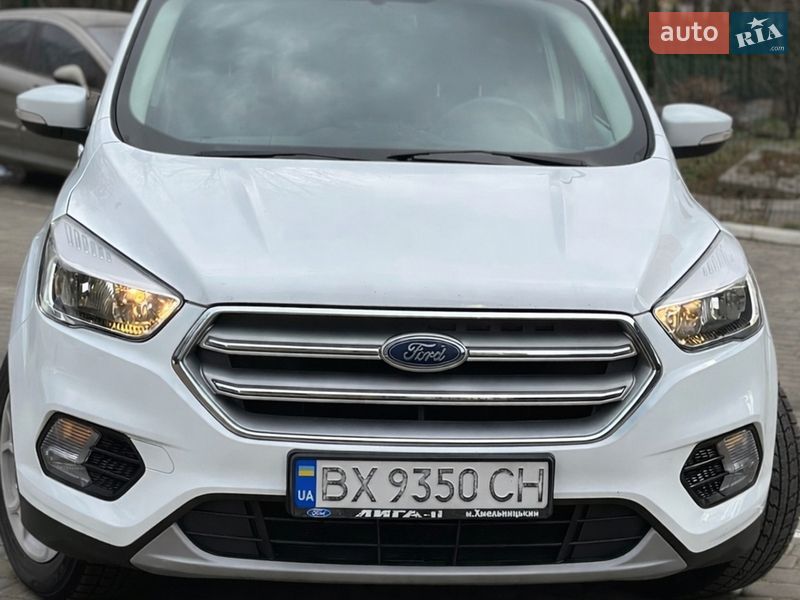 Внедорожник / Кроссовер Ford Kuga 2018 в Хмельницком фото 3 Внедорожник / Кроссовер Ford Kuga 2018 в Хмельницком