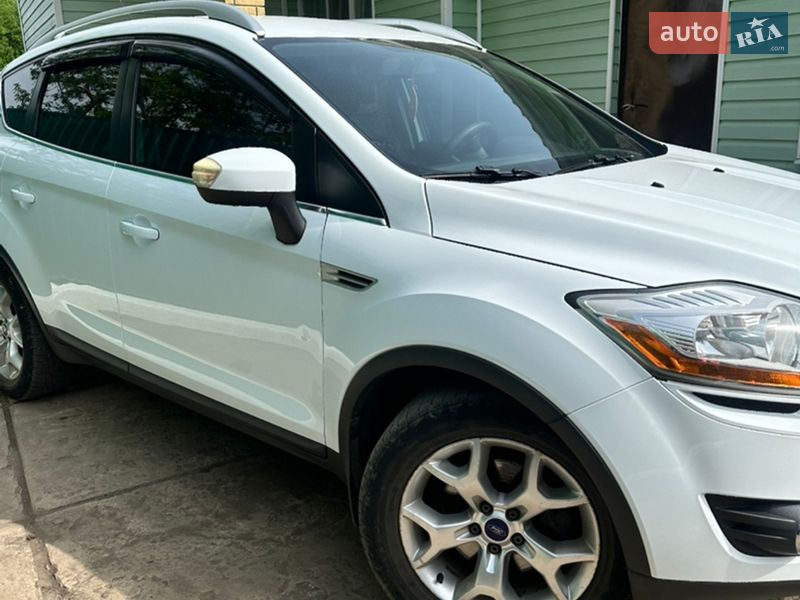 Позашляховик / Кросовер Ford Kuga 2012 в Дніпрі фото 4 Позашляховик / Кросовер Ford Kuga 2012 в Дніпрі
