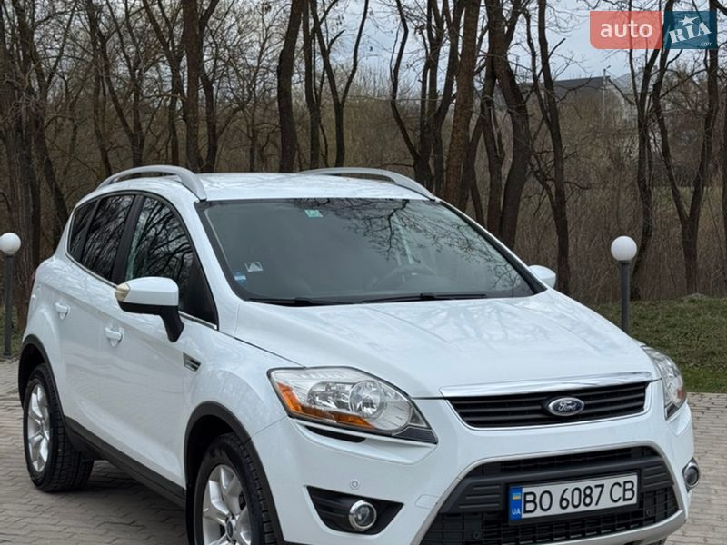 Внедорожник / Кроссовер Ford Kuga 2010 в Хоросткове фото 2 Внедорожник / Кроссовер Ford Kuga 2010 в Хоросткове