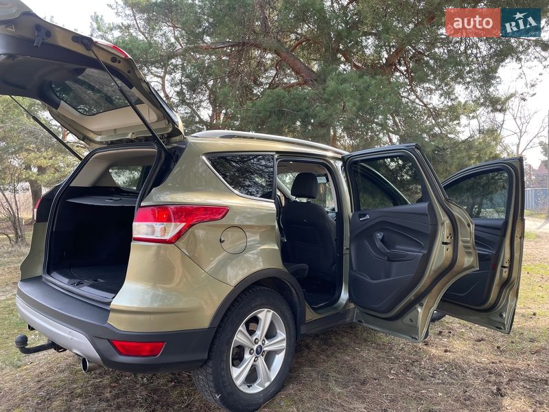Внедорожник / Кроссовер Ford Kuga 2013 в Киеве