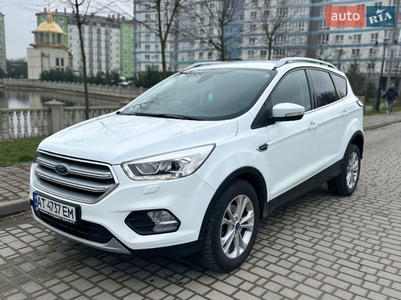 Внедорожник / Кроссовер Ford Kuga 2019 в Ивано-Франковске