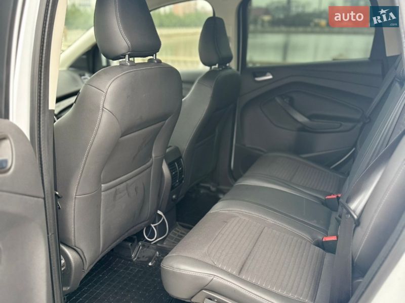 Внедорожник / Кроссовер Ford Kuga 2019 в Ивано-Франковске