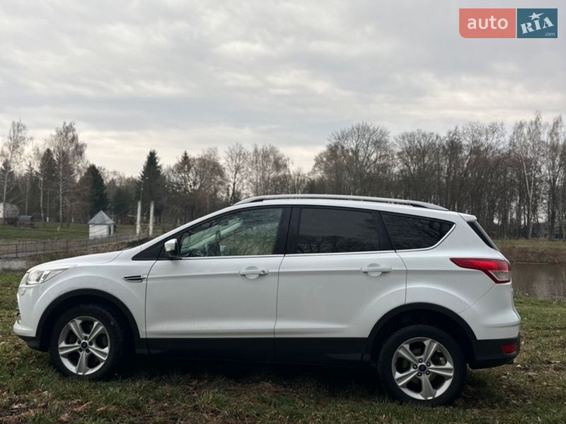 Позашляховик / Кросовер Ford Kuga 2016 в Бахмачі