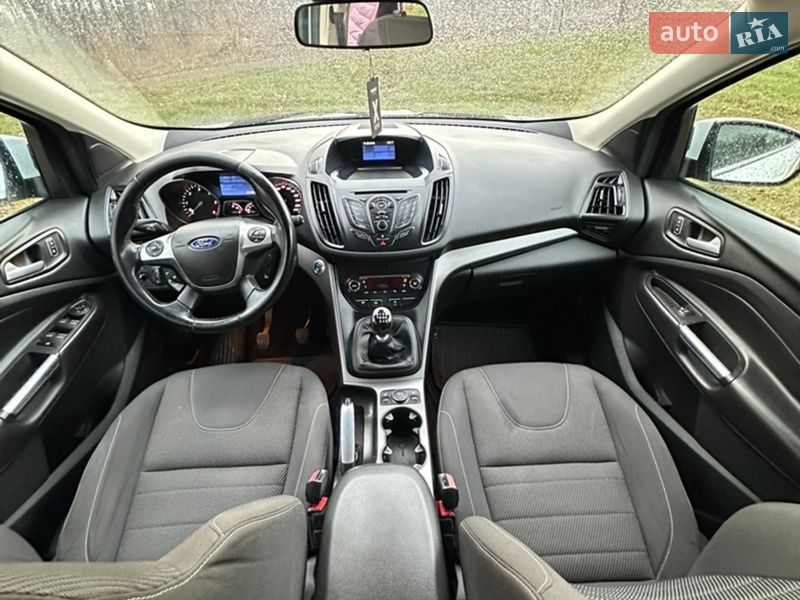 Позашляховик / Кросовер Ford Kuga 2016 в Бахмачі