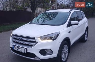 Внедорожник / Кроссовер Ford Kuga 2017 в Виноградове
