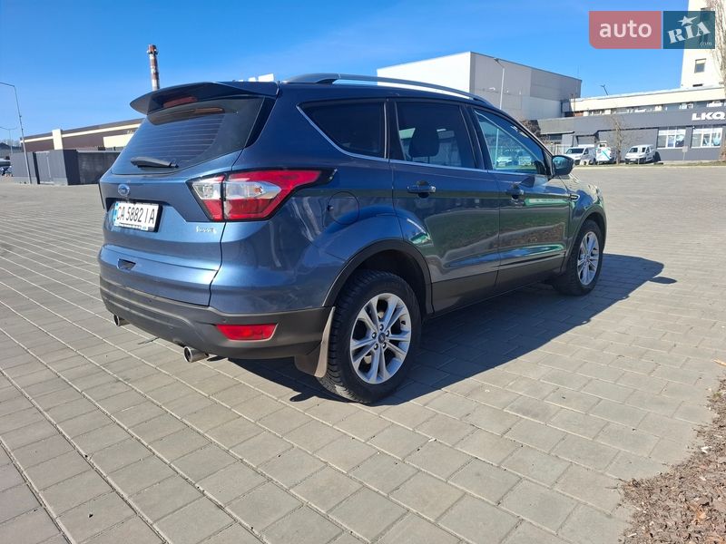 Позашляховик / Кросовер Ford Kuga 2019 в Черкасах