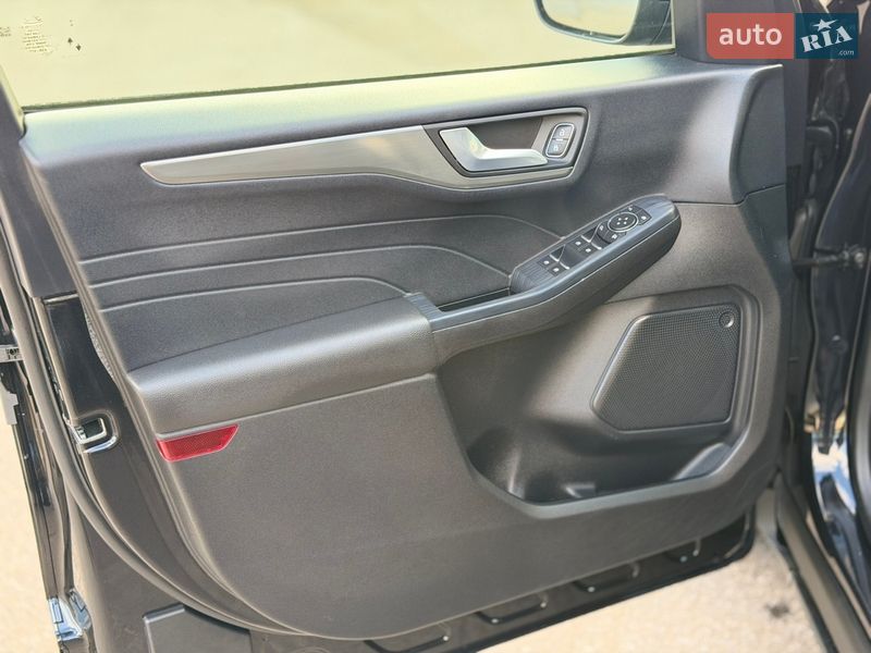 Позашляховик / Кросовер Ford Kuga 2022 в Вінниці