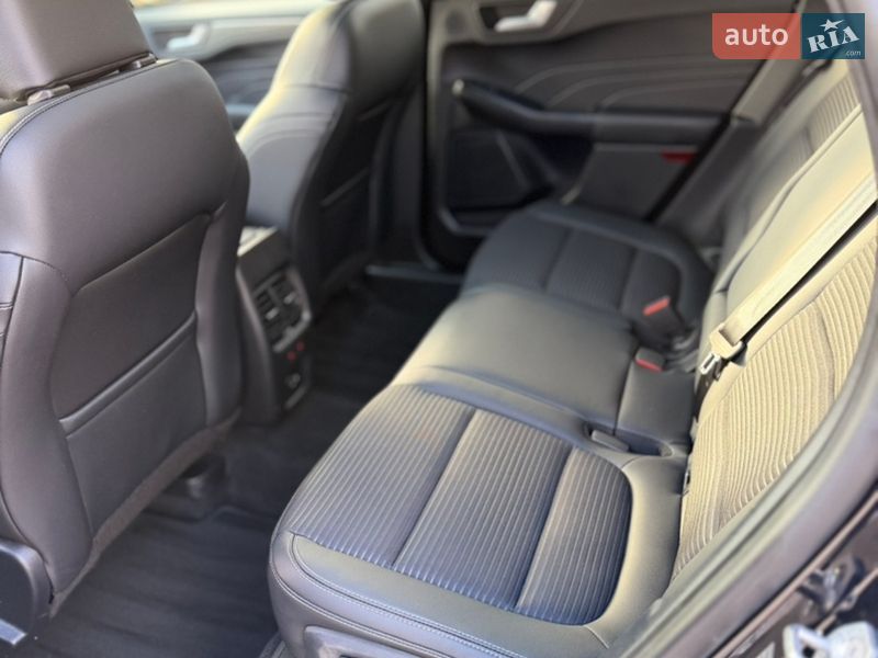 Позашляховик / Кросовер Ford Kuga 2022 в Вінниці