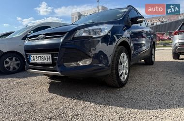 Внедорожник / Кроссовер Ford Kuga 2016 в Кропивницком