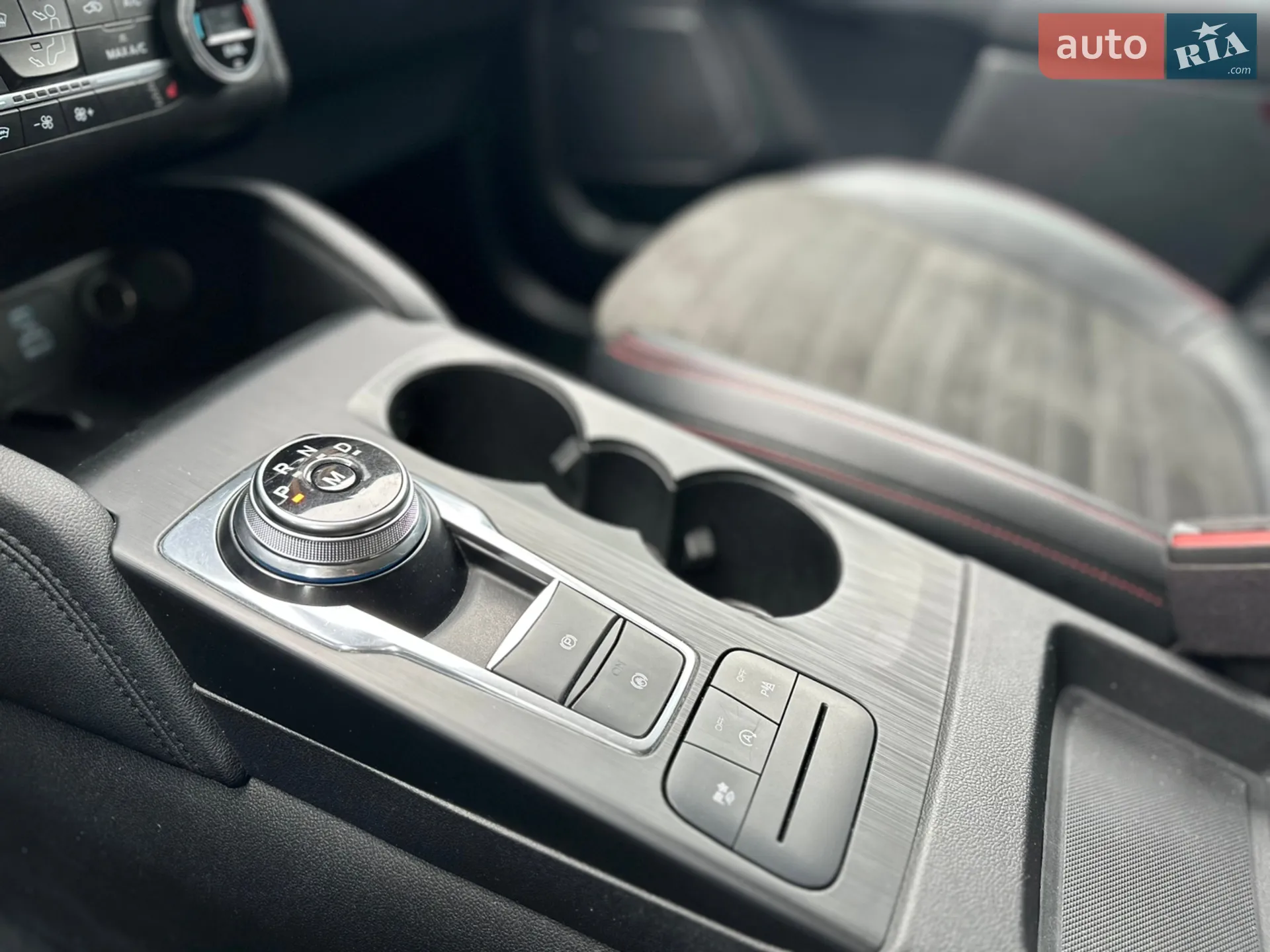 2020 Ford Kuga - мініатюра 69