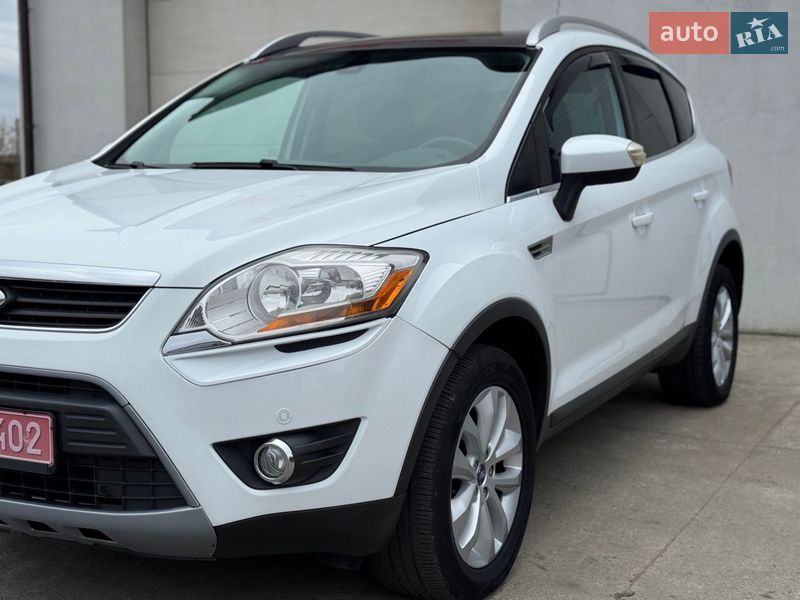 Позашляховик / Кросовер Ford Kuga 2010 в Сарнах