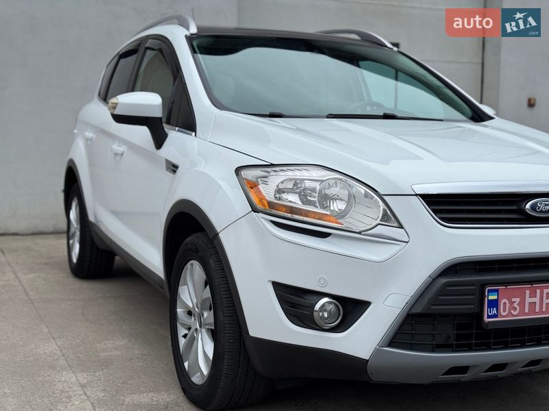 Позашляховик / Кросовер Ford Kuga 2010 в Сарнах