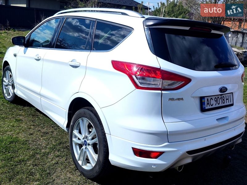 Позашляховик / Кросовер Ford Kuga 2016 в Ковелі