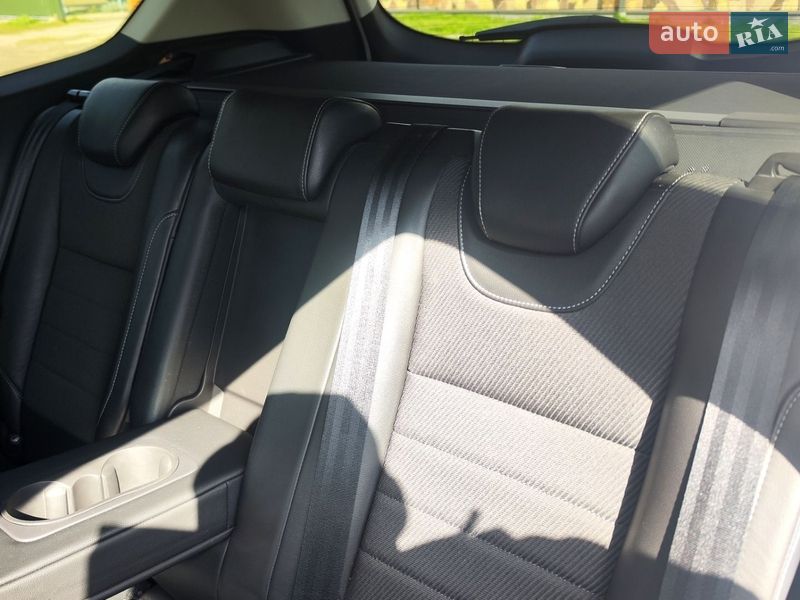 Позашляховик / Кросовер Ford Kuga 2016 в Ковелі