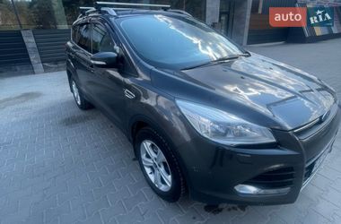 Позашляховик / Кросовер Ford Kuga 2016 в Києві