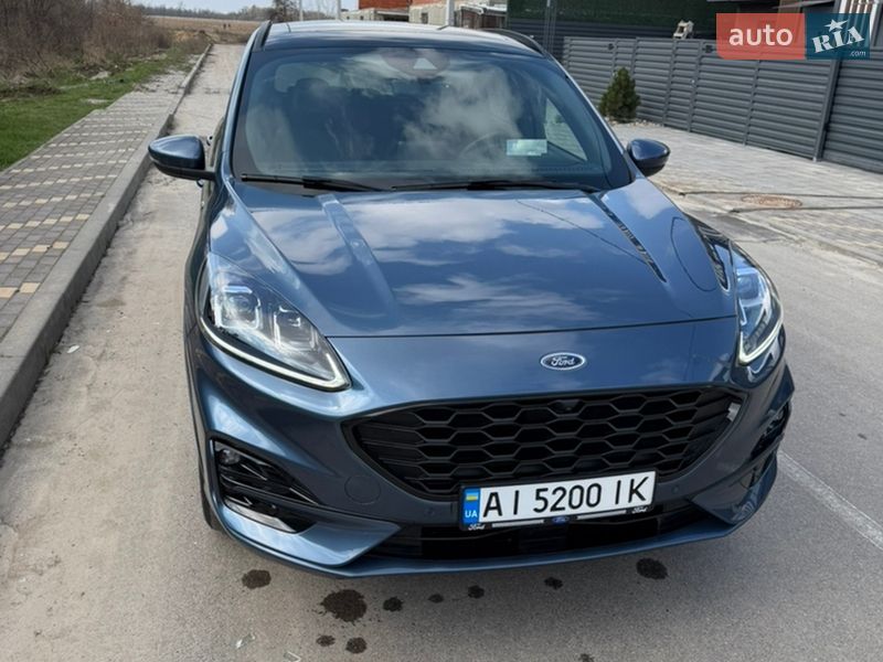 Позашляховик / Кросовер Ford Kuga 2022 в Києві