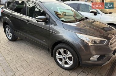 Позашляховик / Кросовер Ford Kuga 2017 в Львові