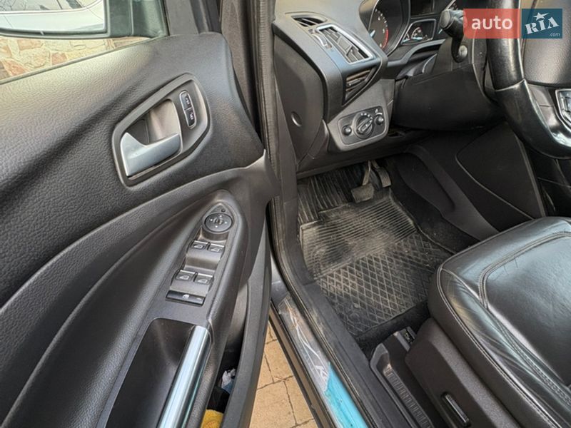 Позашляховик / Кросовер Ford Kuga 2017 в Львові