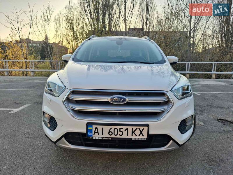 Позашляховик / Кросовер Ford Kuga 2019 в Києві