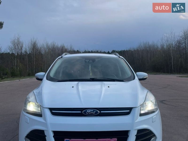 Позашляховик / Кросовер Ford Kuga 2015 в Житомирі