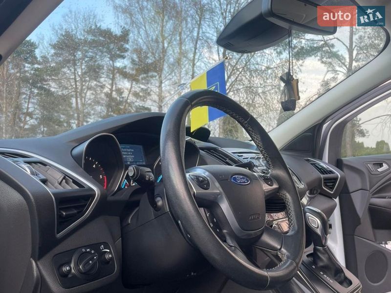 Позашляховик / Кросовер Ford Kuga 2015 в Житомирі