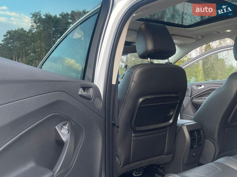 Позашляховик / Кросовер Ford Kuga 2015 в Житомирі