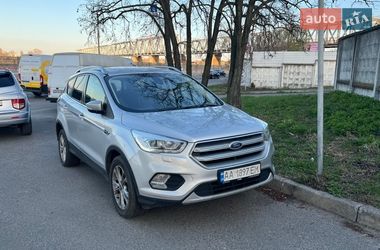 Внедорожник / Кроссовер Ford Kuga 2019 в Киеве