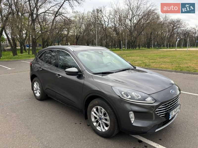Внедорожник / Кроссовер Ford Kuga 2023 в Николаеве