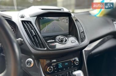 Внедорожник / Кроссовер Ford Kuga 2015 в Львове