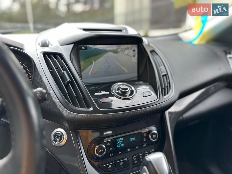 Внедорожник / Кроссовер Ford Kuga 2015 в Львове