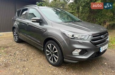 Внедорожник / Кроссовер Ford Kuga 2018 в Черновцах