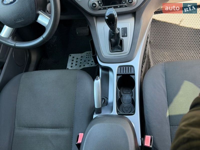 Внедорожник / Кроссовер Ford Kuga 2010 в Киеве