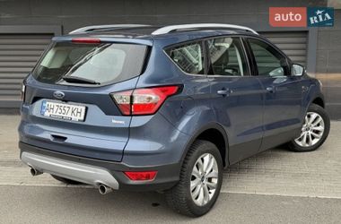 Позашляховик / Кросовер Ford Kuga 2019 в Києві