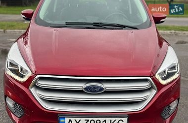 Внедорожник / Кроссовер Ford Kuga 2019 в Киеве