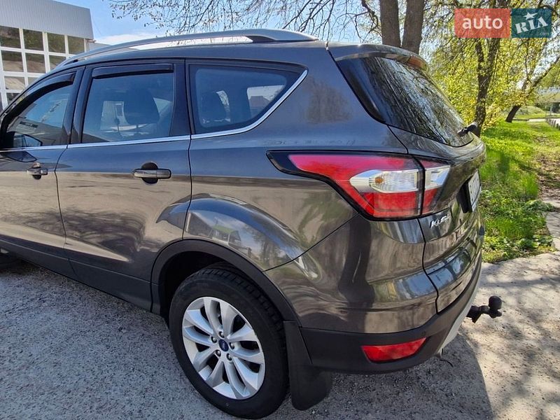Внедорожник / Кроссовер Ford Kuga 2019 в Миргороде